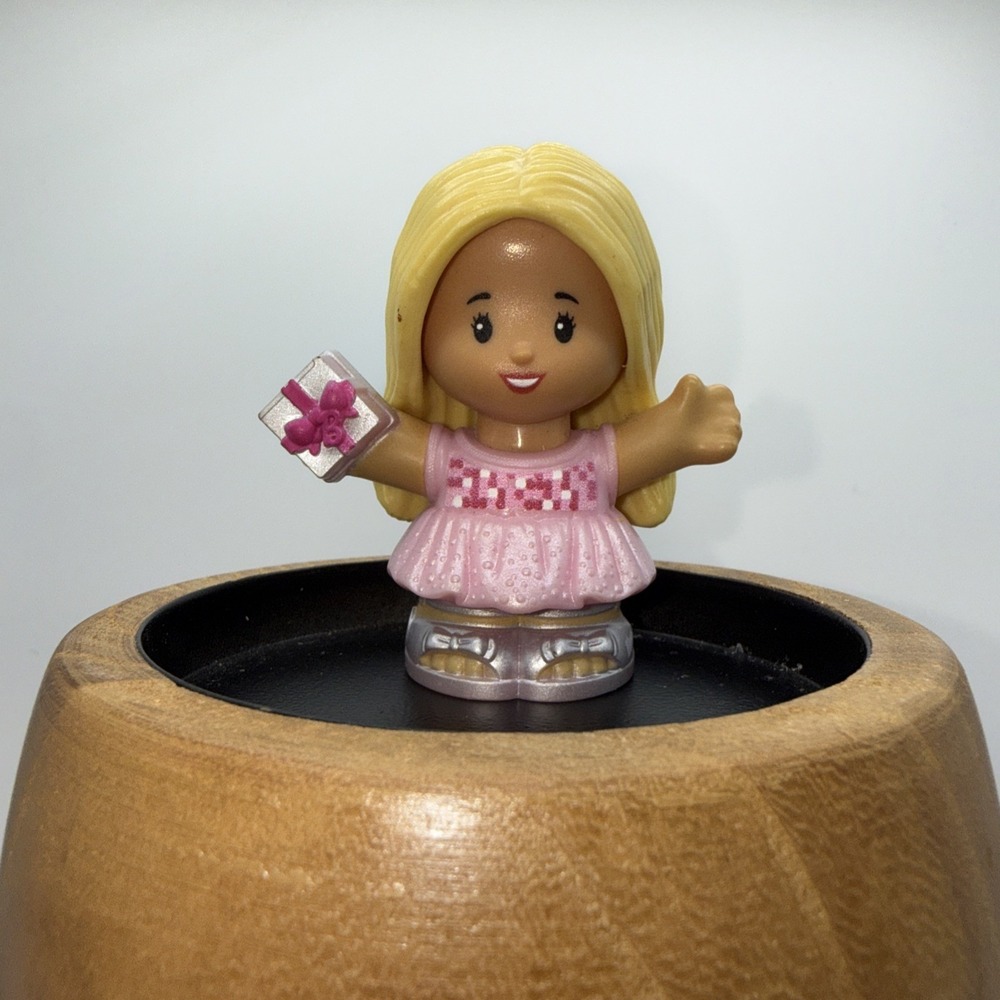 Fisher Price Little People Blonde Hair Barbie‎ Birthday Girl Gift